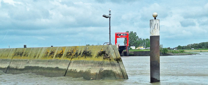 Molenfeuer Fährhafen Glückstadt Molenfeuer Fährhafen Glückstadt