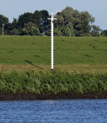 Uferfeuer Weser-km 14,75 Südwest